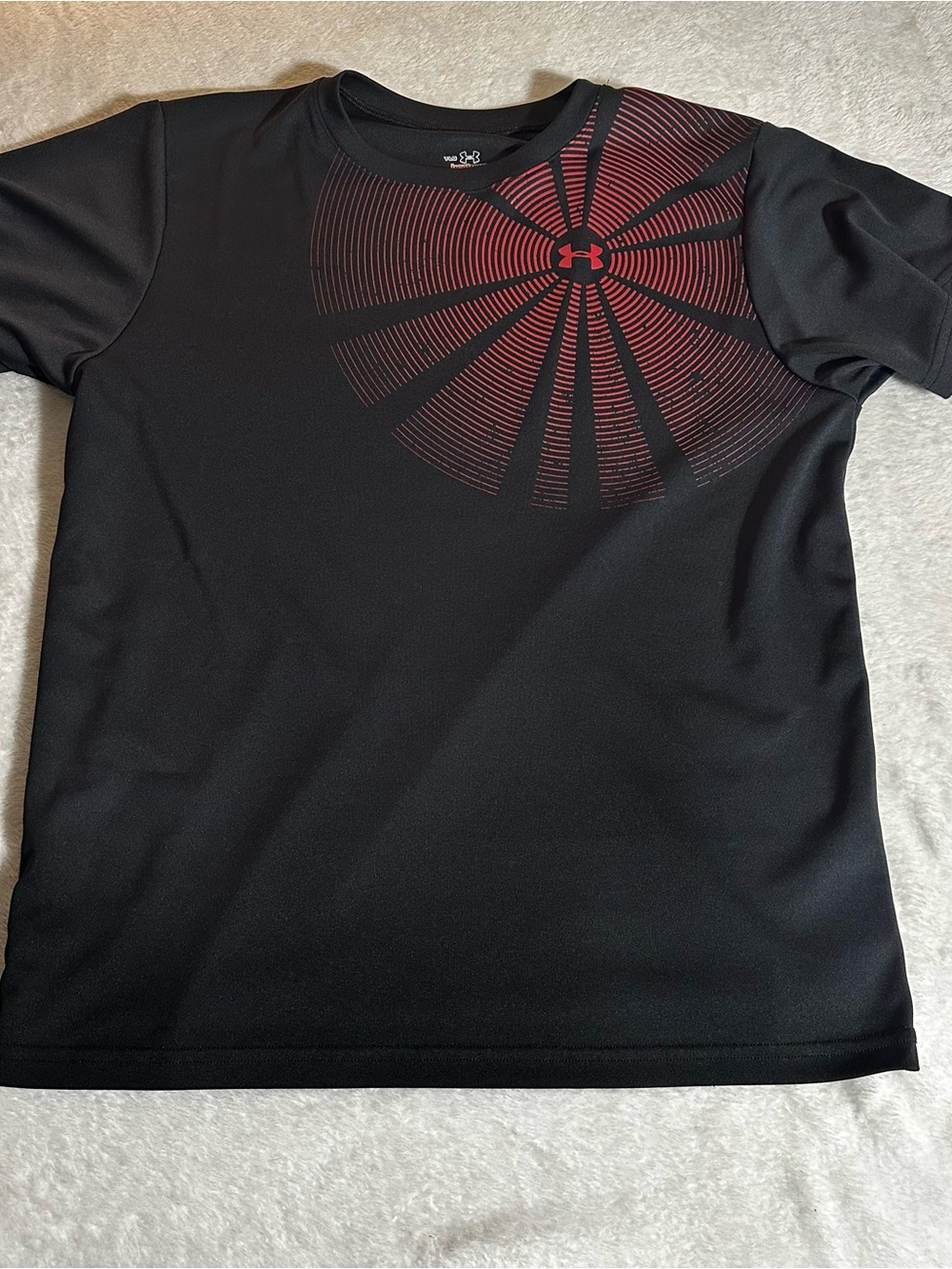 Under Armour Black Short-Sleeve Athletic Tee with Red Radial Graphic